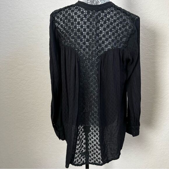 Free People Best Button Front Black Eyelet Blouse Women’s Size Small - Picture 6 of 10